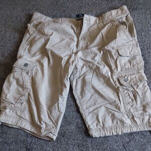 George Cargo short